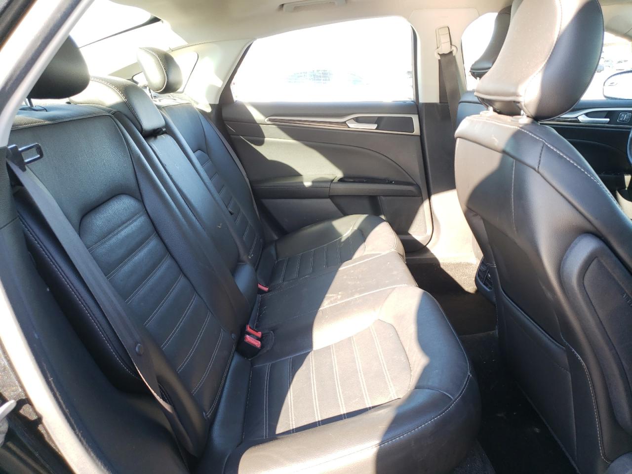 Photo 6 from auction – 2015 FORD FUSION SE with VIN 3FA6P0HD3FR213116