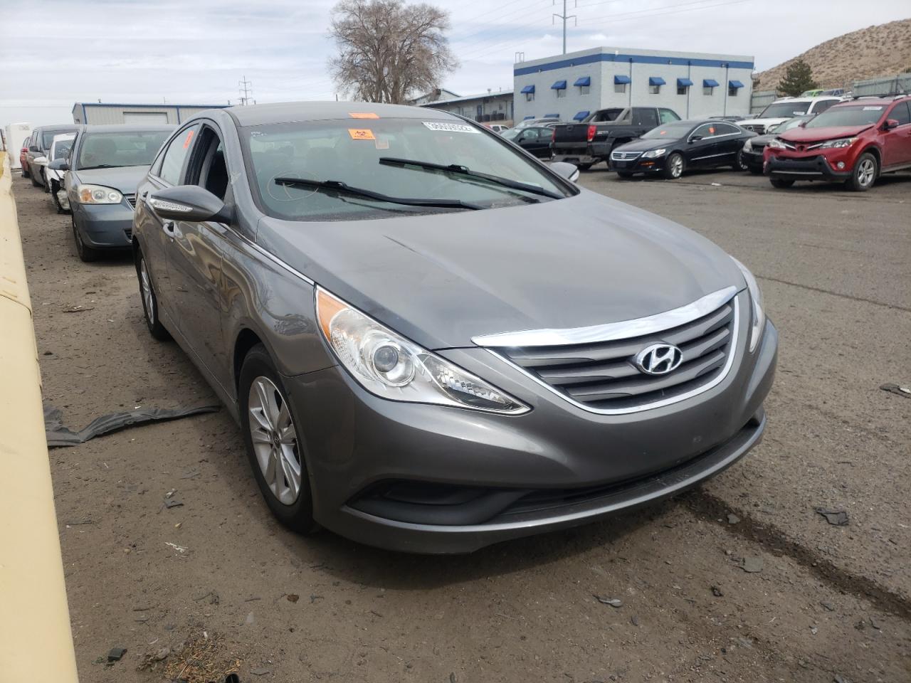 HYUNDAI SONATA GLS 2014 with VIN 5NPEB4AC1EH831629 - Photo from auction