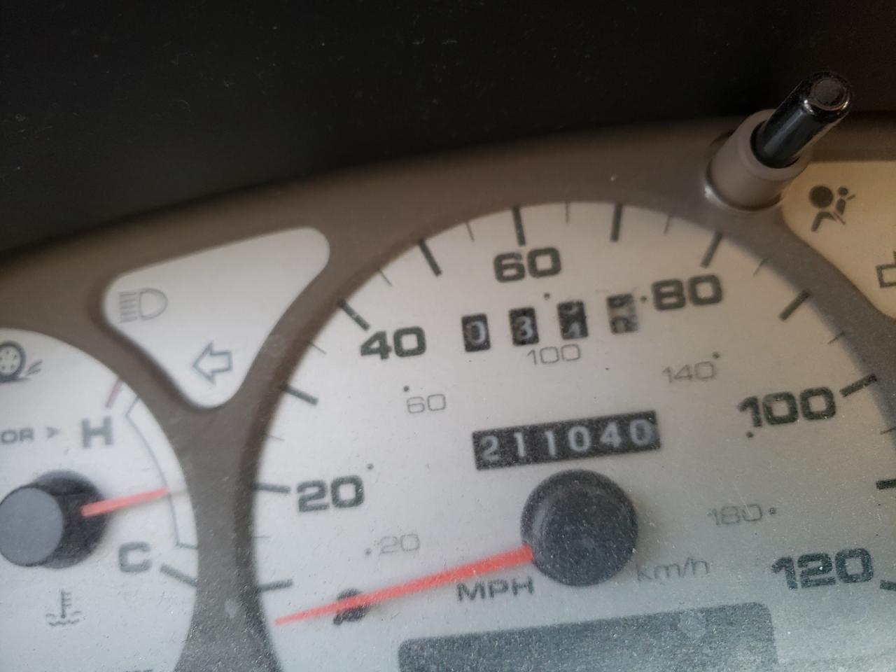 Photo 8 from auction – 2003 FORD TAURUS SEL with VIN 1FAHP56S83A232483