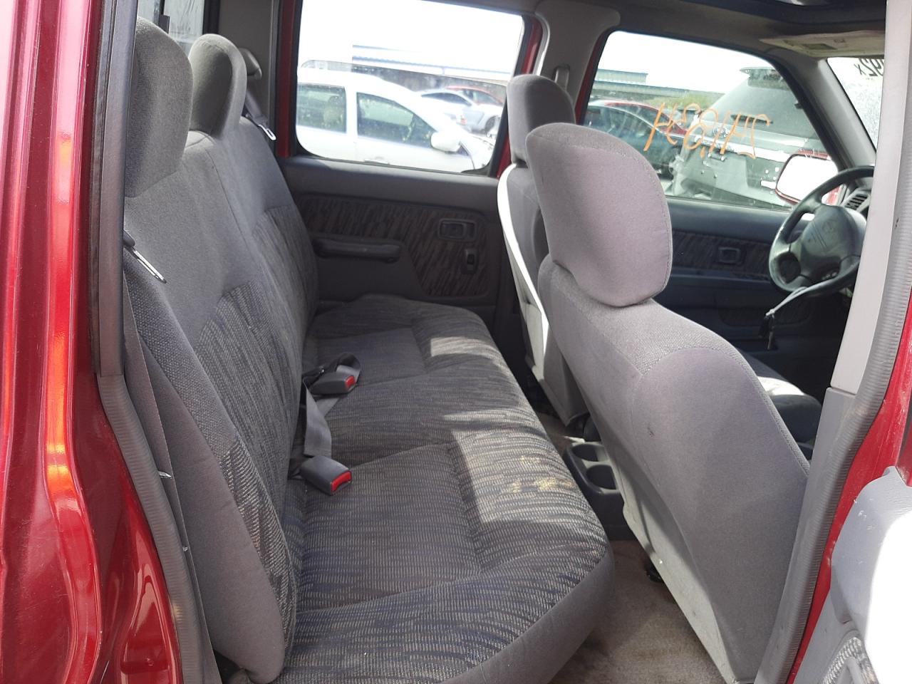 Photo 6 from auction – 2000 NISSAN FRONTIER C with VIN 1N6ED27T0YC390241