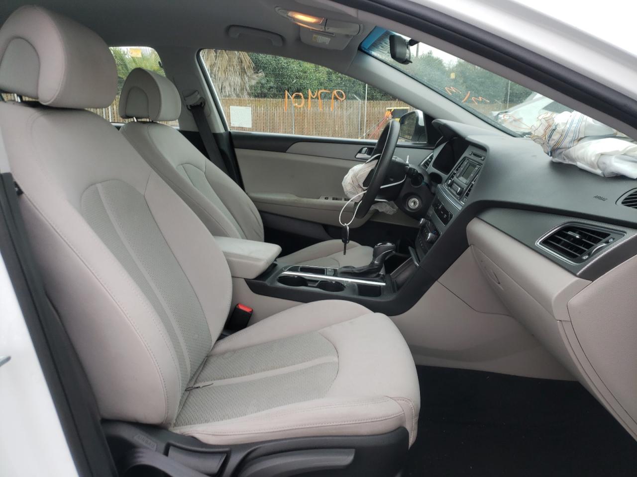 Photo 5 from auction – 2016 HYUNDAI SONATA SE with VIN 5NPE24AF8GH408348