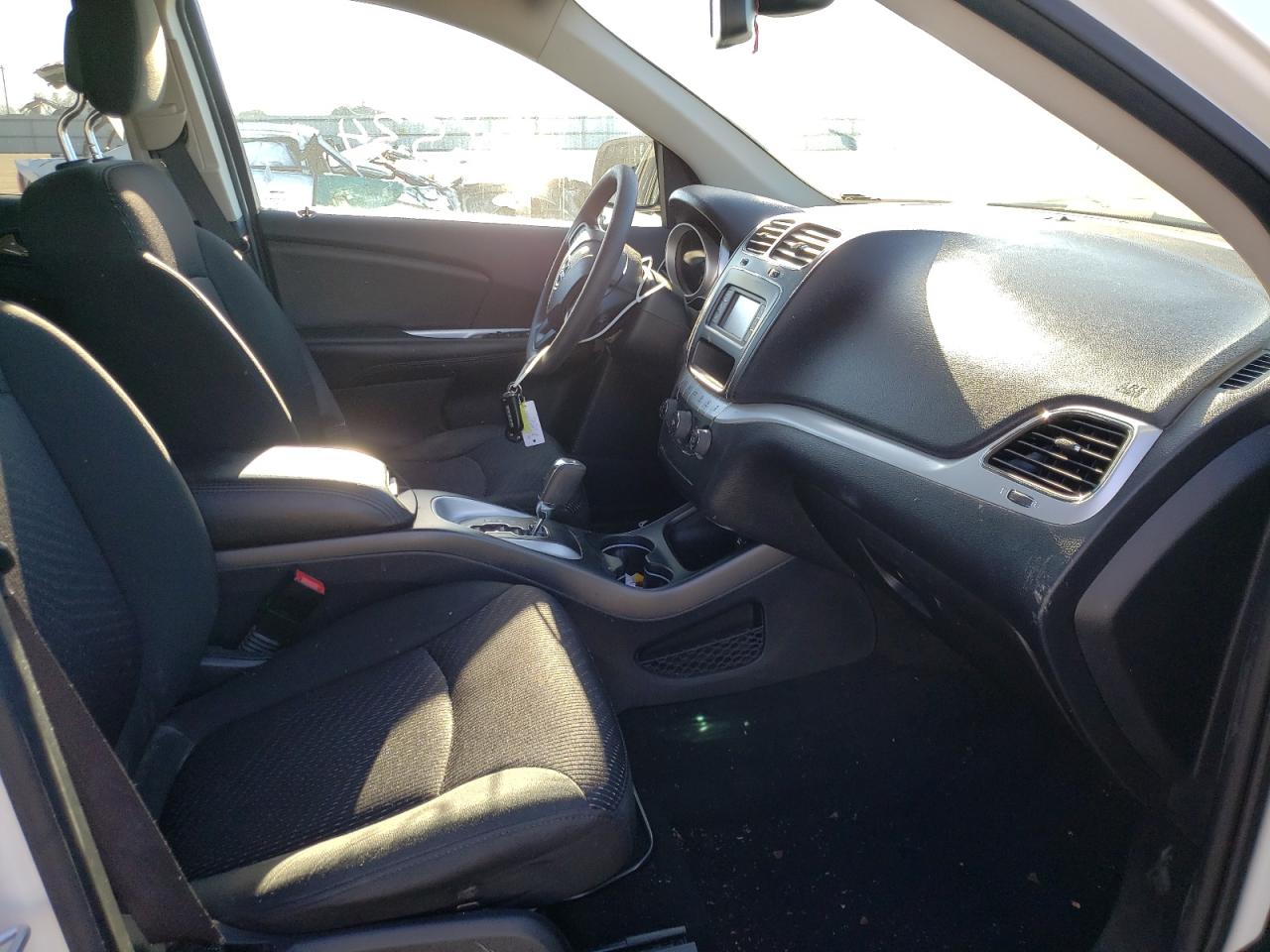 Photo 5 from auction – 2019 DODGE JOURNEY SE with VIN 3C4PDCBG9KT845207
