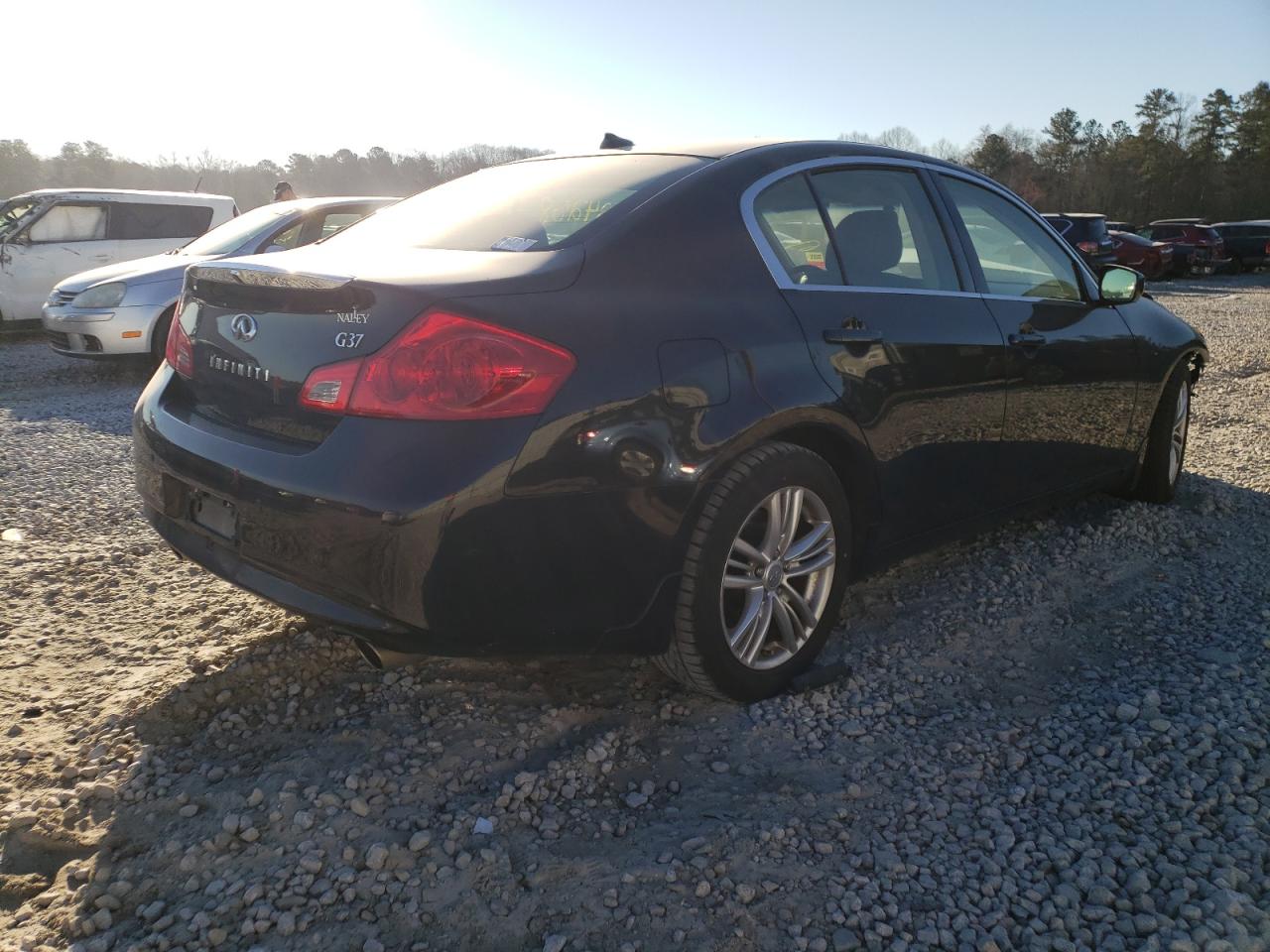 Photo 4 from auction – 2013 INFINITI G37 BASE with VIN JN1CV6AP5DM717069