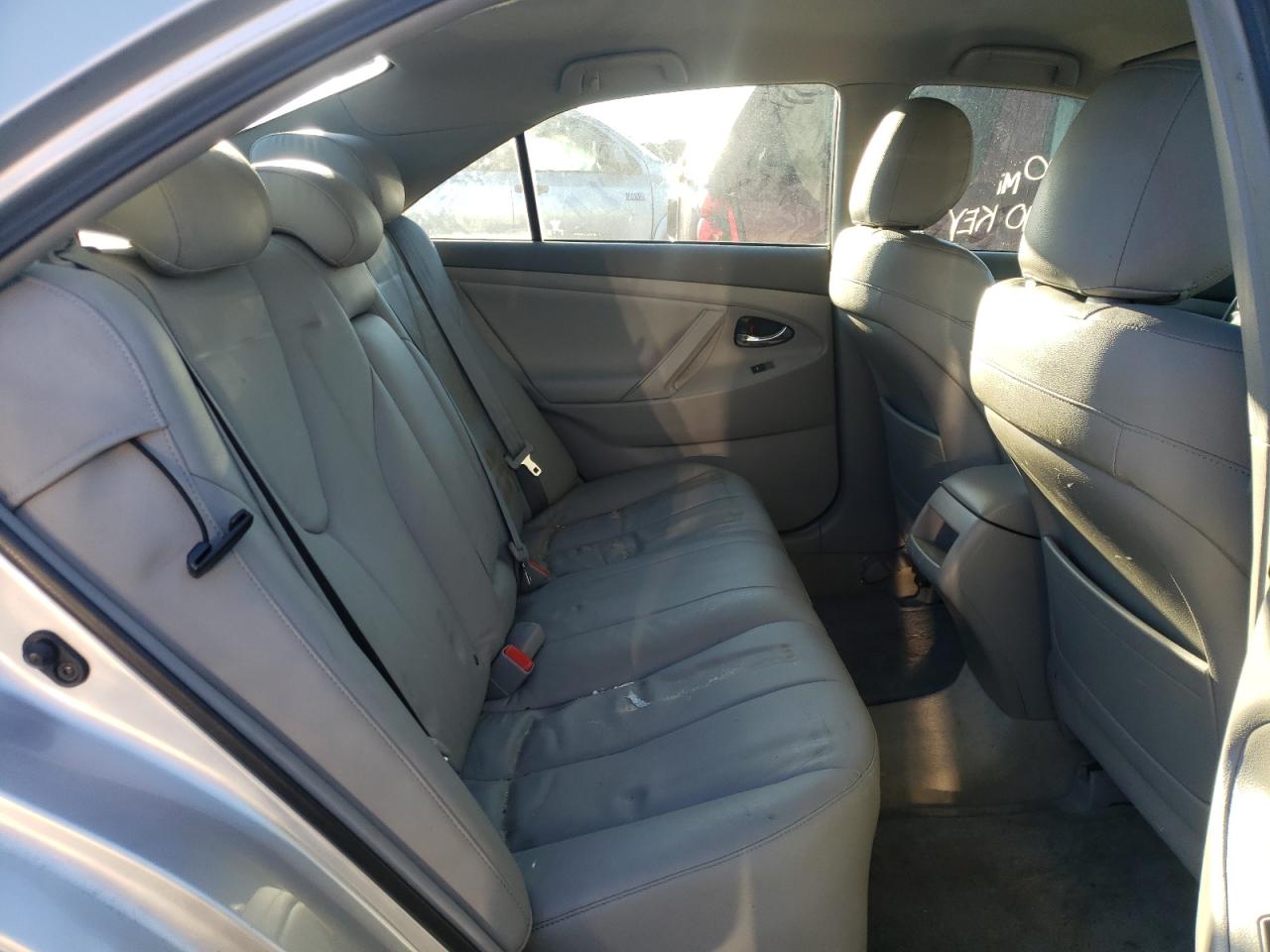 Photo 6 from auction – 2010 TOYOTA CAMRY with VIN 4T1BF3EK0AU054021