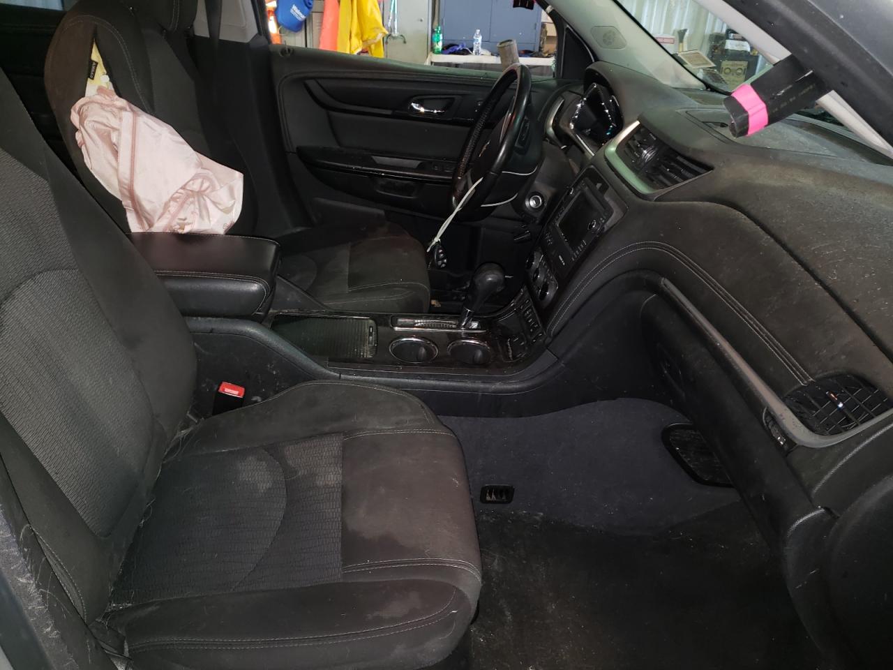 Photo 5 from auction – 2016 CHEVROLET TRAVERSE L with VIN 1GNKVHKDXGJ330216