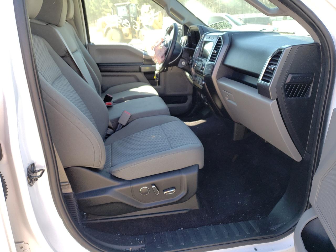 Photo 5 from auction – 2017 FORD F150 SUPER with VIN 1FTEW1EP3HKC43964