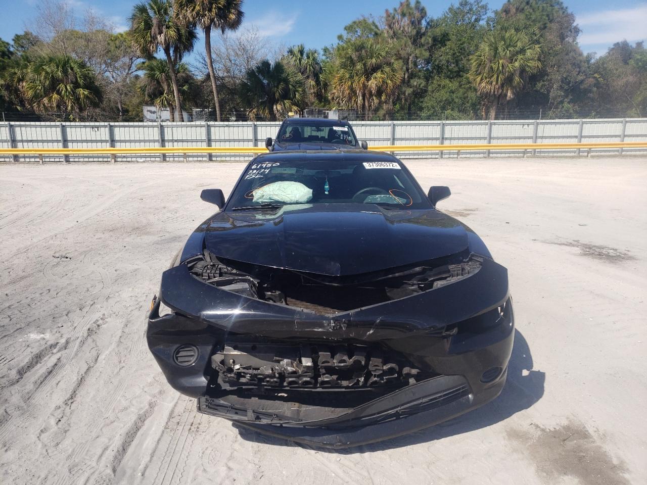 Photo 9 from auction – 2015 CHEVROLET CAMARO LS with VIN 2G1FA1E35F9248137