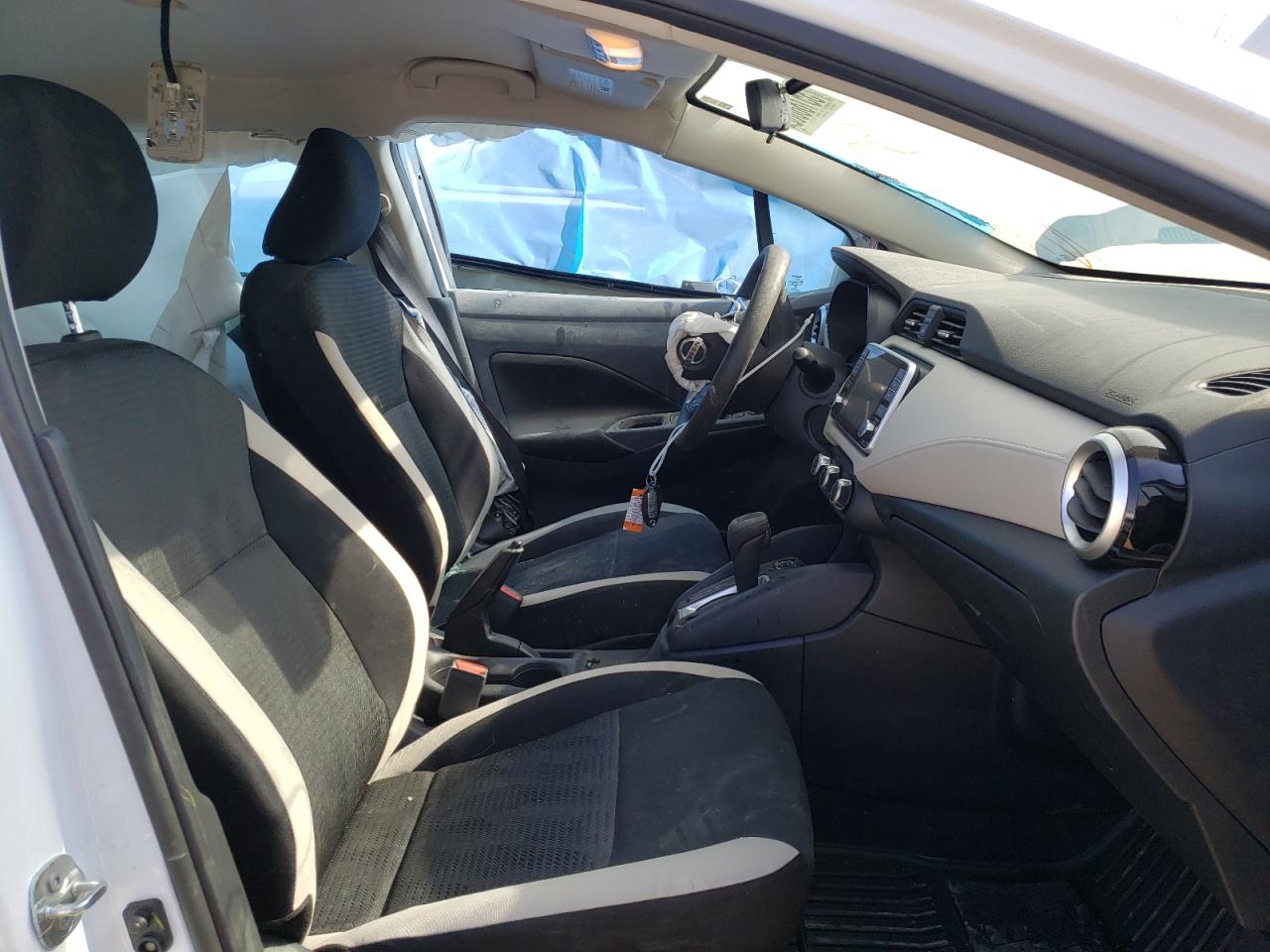 Photo 5 from auction – 2022 NISSAN VERSA with VIN 3N1CN8EV4NL821066