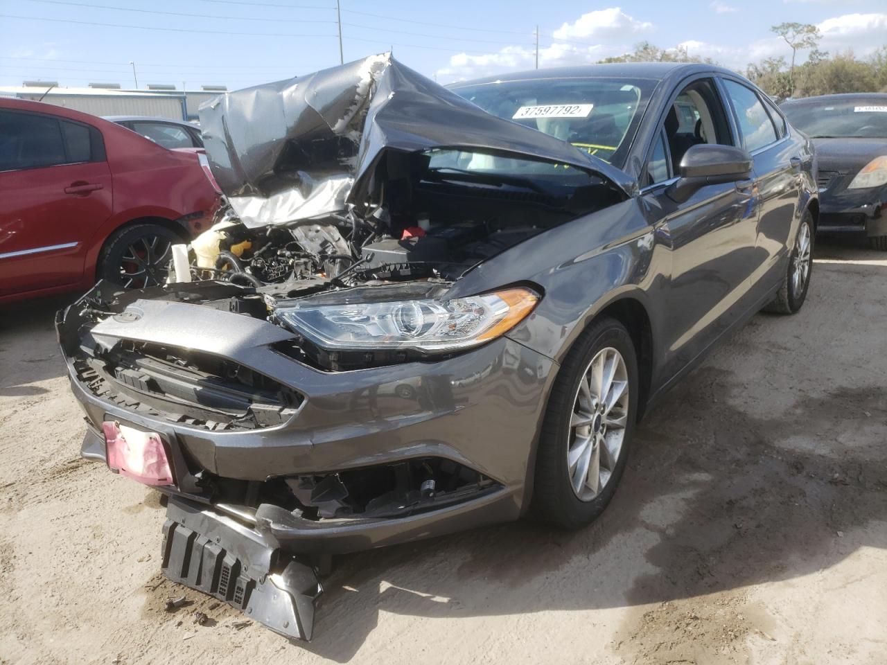 Photo 2 from auction – 2017 FORD FUSION SE with VIN 3FA6P0HD5HR121573