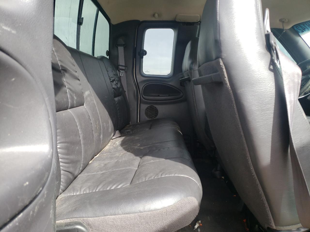 Photo 6 from auction – 2001 DODGE RAM 1500 with VIN 3B7HF13Z71G215115
