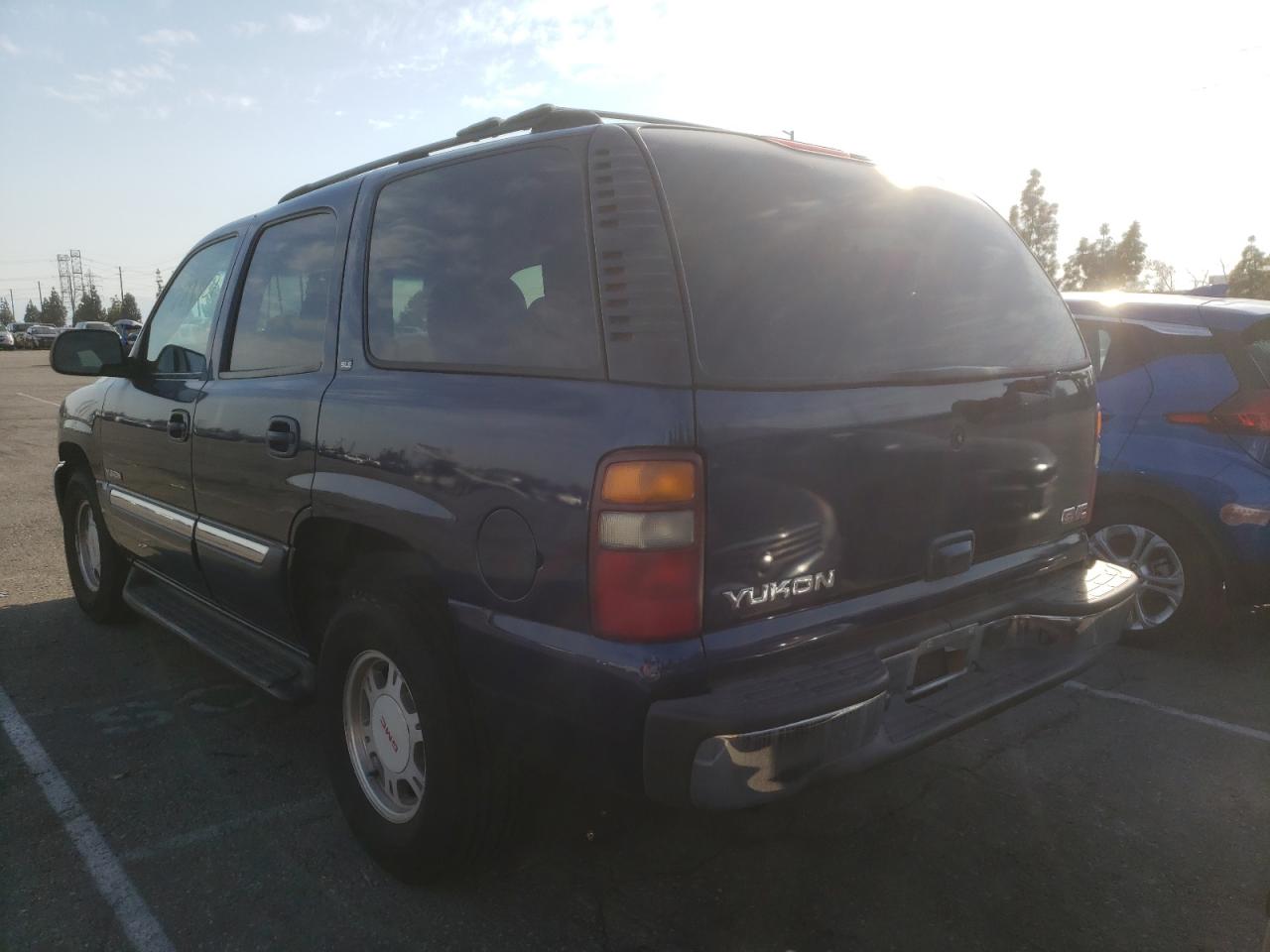 Photo 3 from auction – 2002 GMC YUKON with VIN 1GKEC13V62R308609
