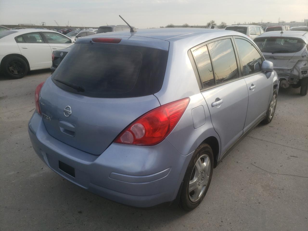 Photo 4 from auction – 2011 NISSAN VERSA S with VIN 3N1BC1CP1BL465751