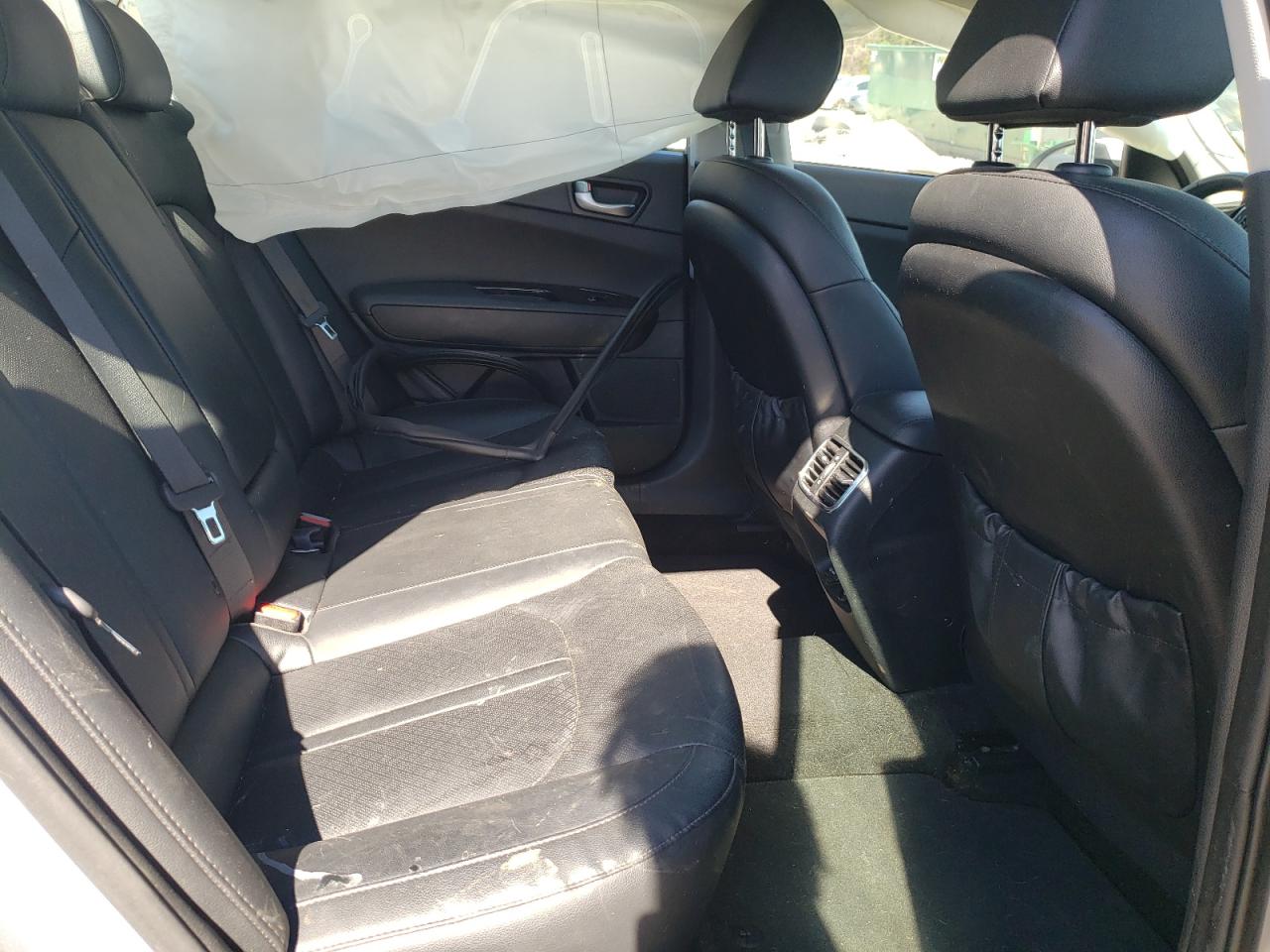 Photo 6 from auction – 2020 KIA OPTIMA EX with VIN 5XXGU4L11LG422604