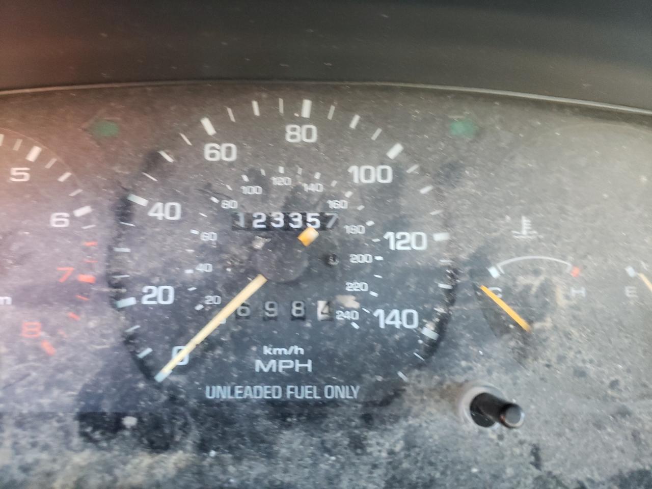 Photo 8 from auction – 1995 MAZDA 626 DX with VIN 1YVGE22C8S5331069