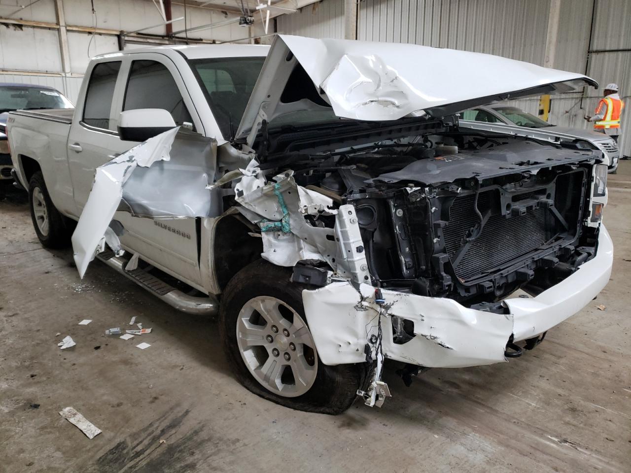 Photo 9 from auction – 2016 CHEVROLET SILVERADO with VIN 1GCVKREC8GZ366723