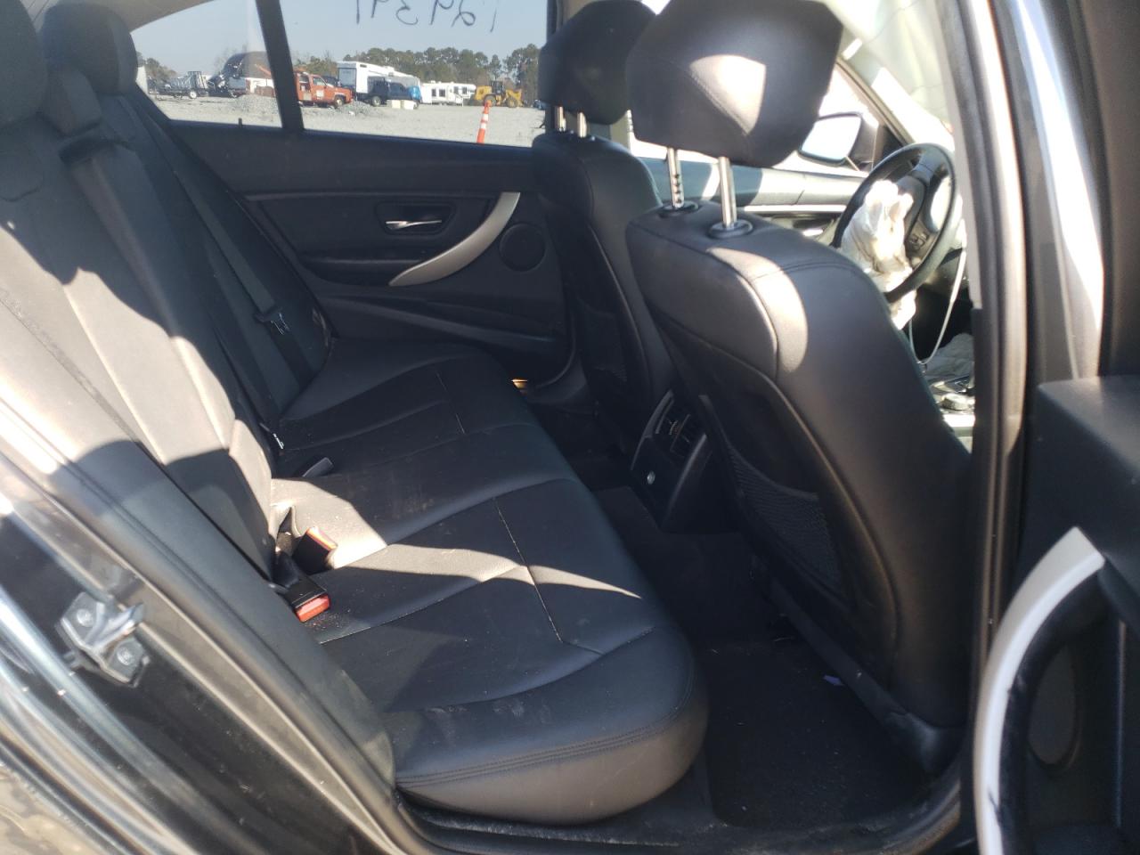 Photo 6 from auction – 2015 BMW 320 I with VIN WBA3B1C53FP830943