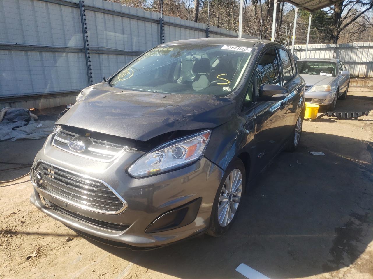 Photo 2 from auction – 2017 FORD C-MAX SE with VIN 1FADP5EU1HL111260
