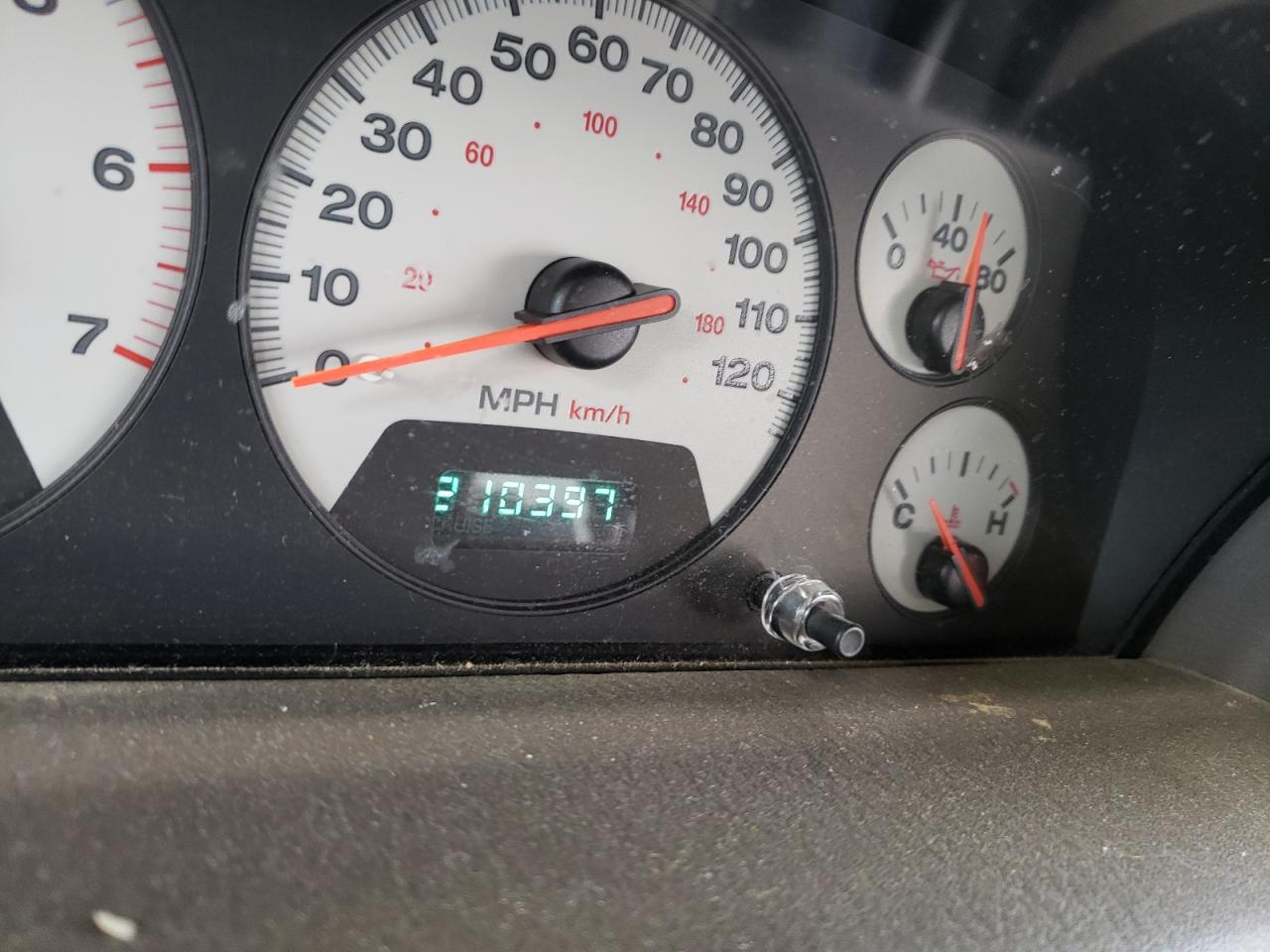 Photo 8 from auction – 2001 JEEP GRAND CHER with VIN 1J4GW58N41C613582