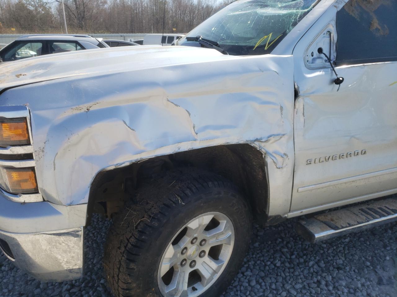 Photo 10 from auction – 2015 CHEVROLET SILVERADO with VIN 3GCUKREC2FG168178