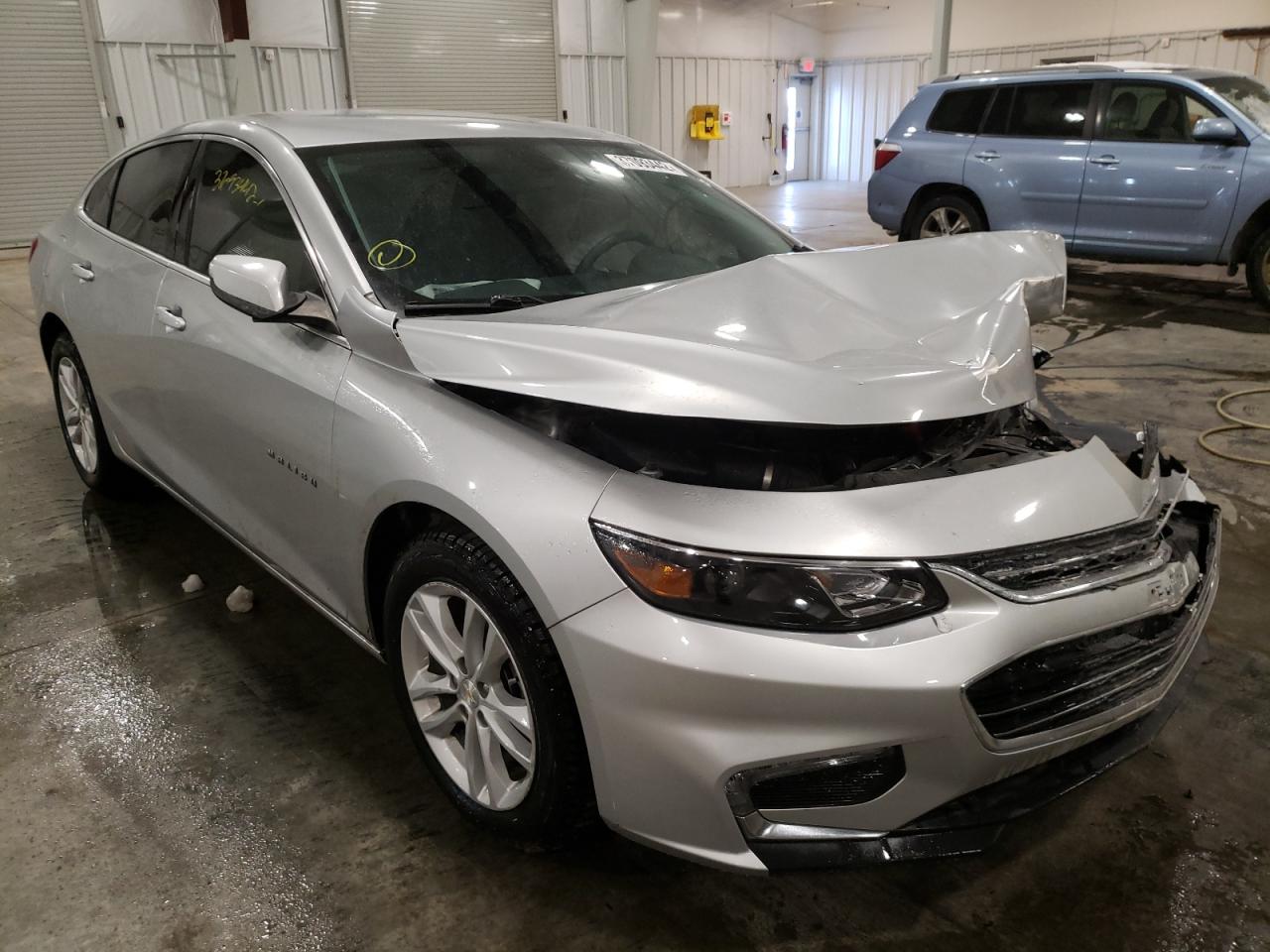 Photo 1 from auction – 2018 CHEVROLET MALIBU LT with VIN 1G1ZD5ST3JF232387