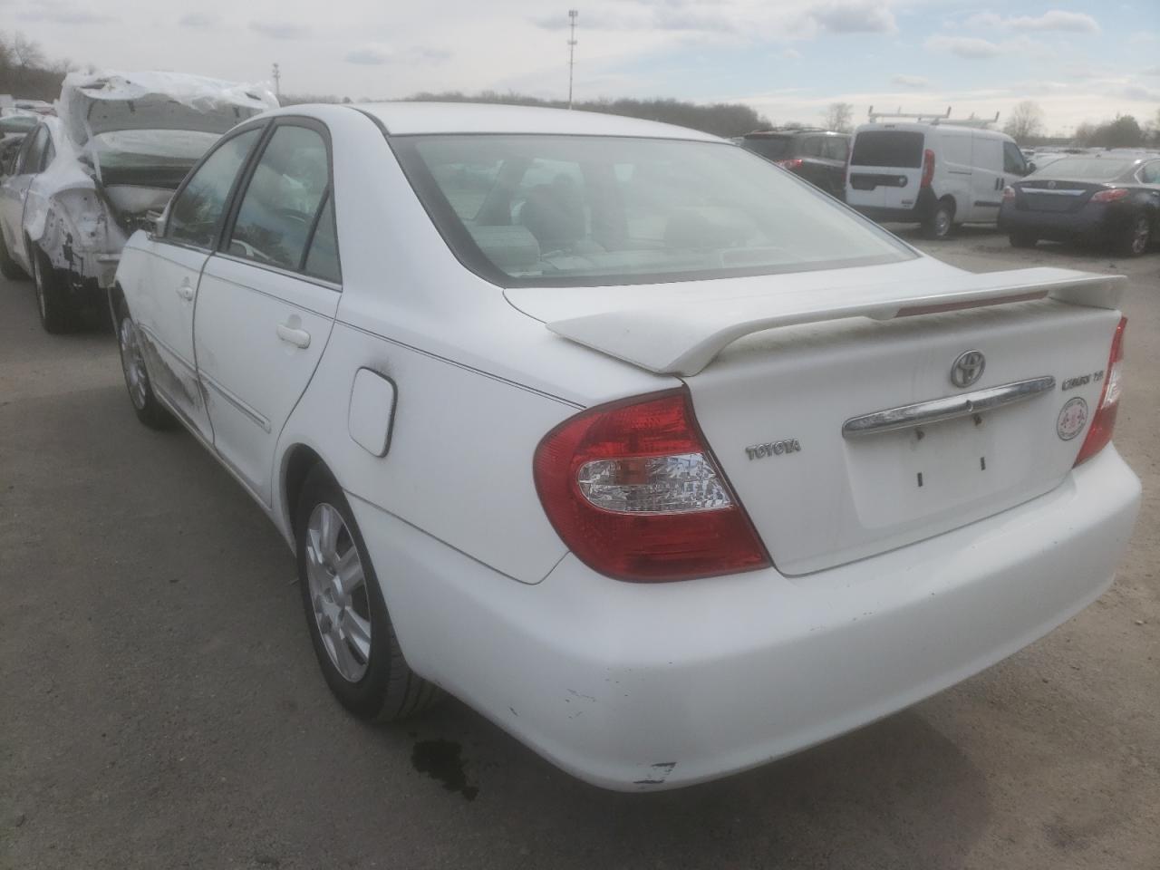 Photo 3 from auction – 2004 TOYOTA CAMRY LE with VIN 4T1BE30KX4U295048