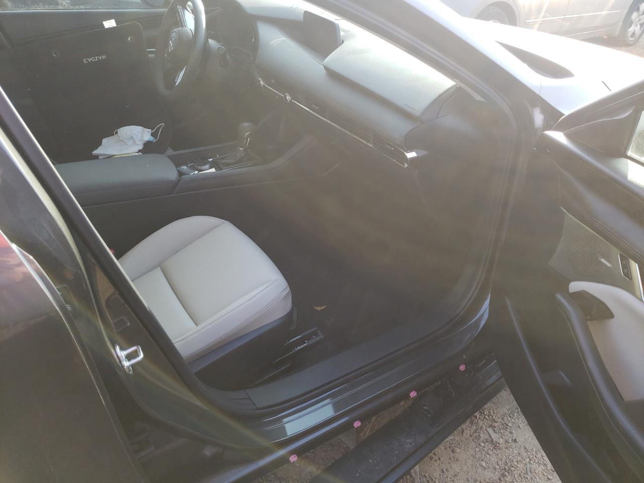 Photo 5 from auction – 2020 MAZDA 3 PREFERRE with VIN 3MZBPADL3LM135681