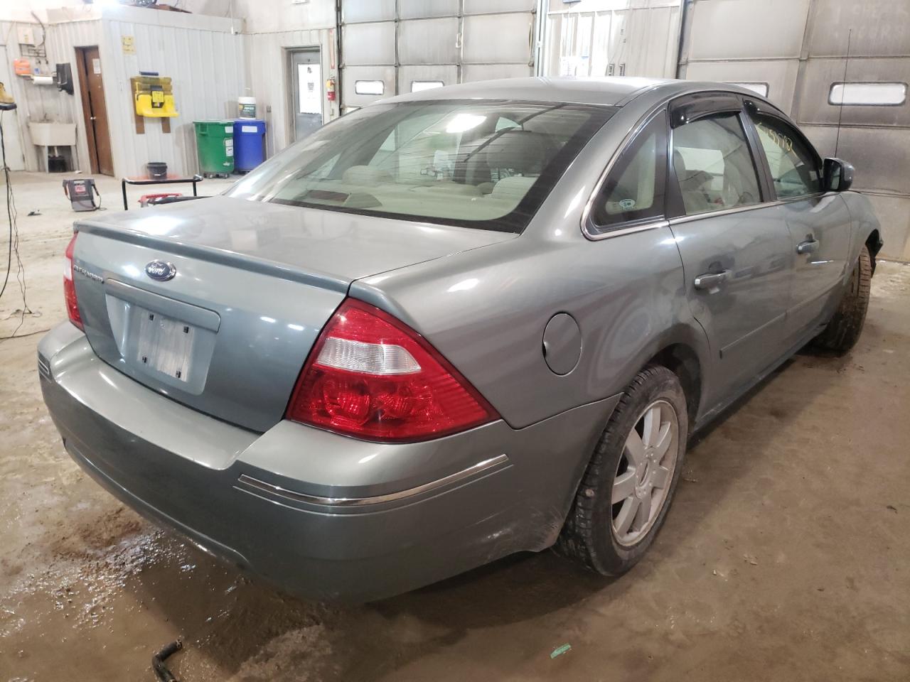 Photo 4 from auction – 2005 FORD FIVE HUNDR with VIN 1FAFP23185G133387