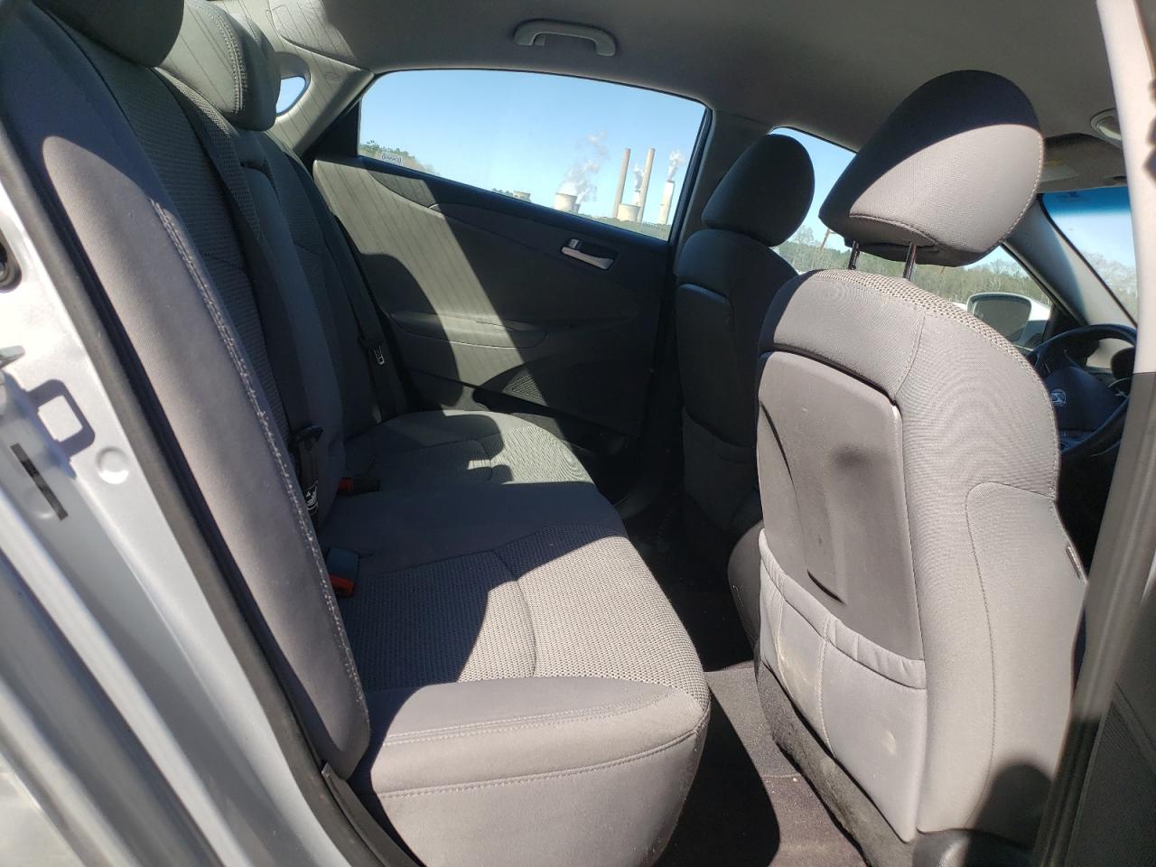 Photo 6 from auction – 2011 HYUNDAI SONATA GLS with VIN 5NPEB4AC5BH295344