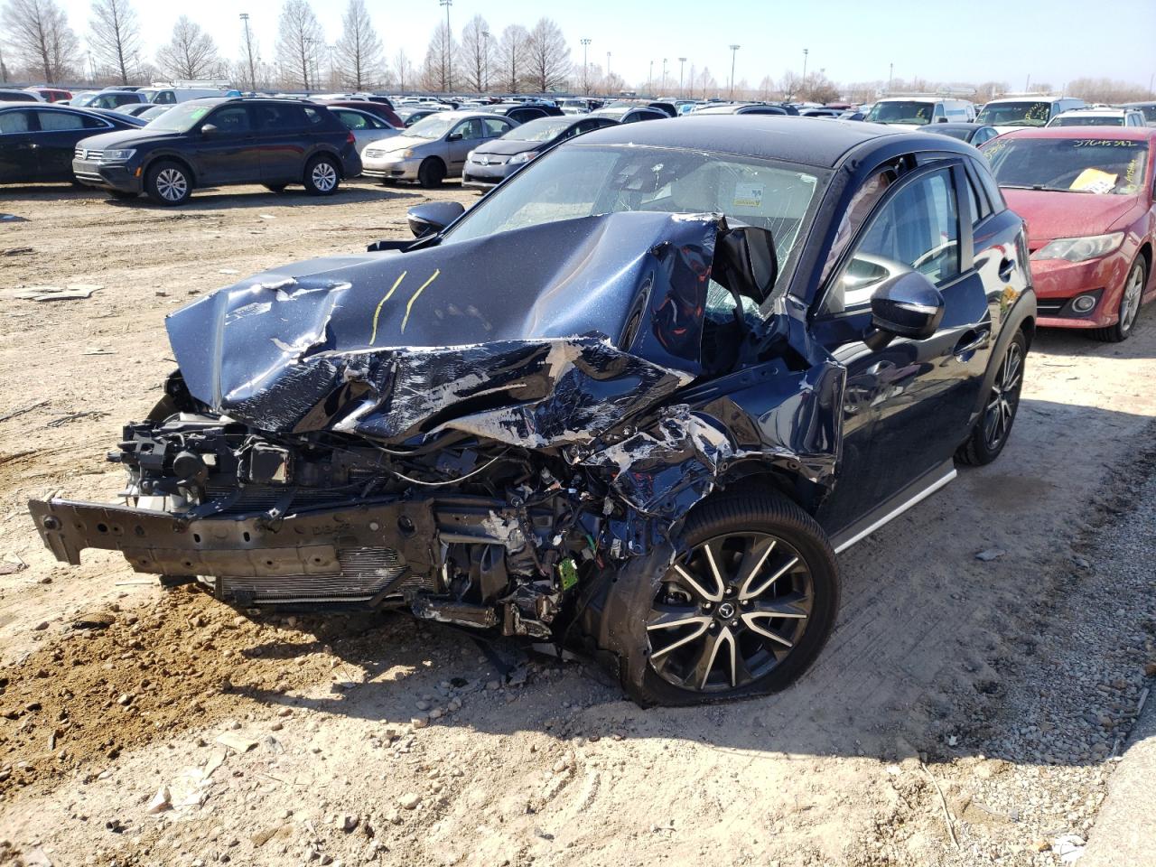 Photo 2 from auction – 2016 MAZDA CX-3 GRAND with VIN JM1DKBD79G0123871
