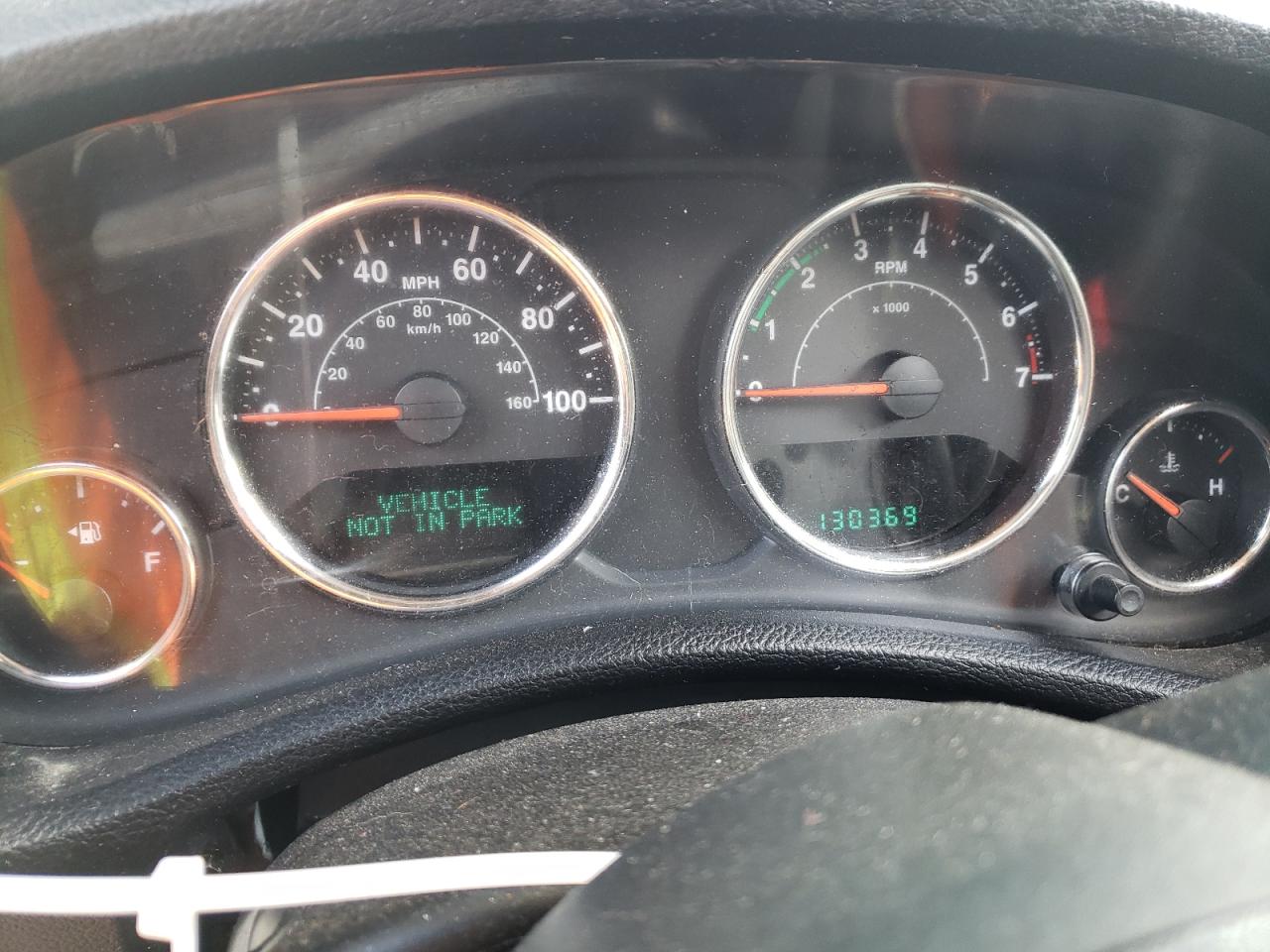 Photo 8 from auction – 2014 JEEP WRANGLER U with VIN 1C4BJWDG4EL253070