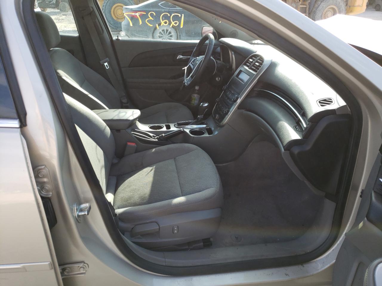 Photo 5 from auction – 2014 CHEVROLET MALIBU LS with VIN 1G11B5SL7EF140787