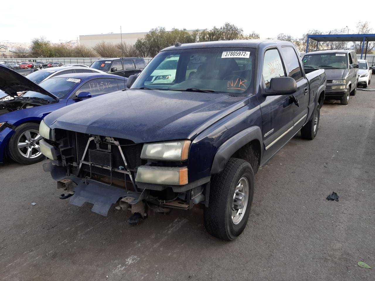 Photo 2 from auction – 2005 CHEVROLET SILVERADO with VIN 1GCGK13U35F820493