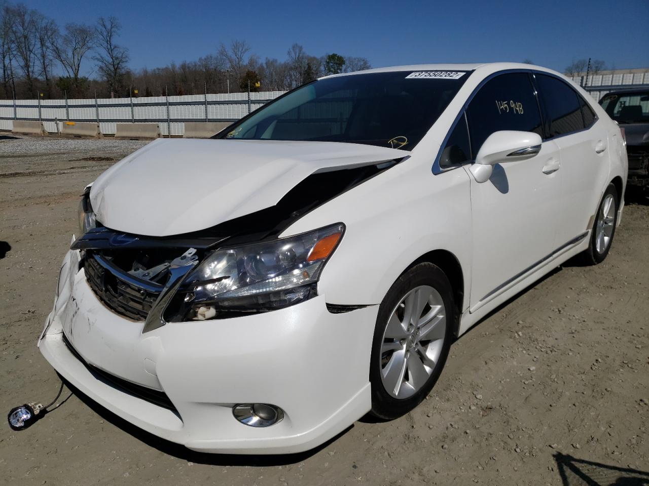Photo 2 from auction – 2011 LEXUS HS 250H with VIN JTHBB1BAXB2044866