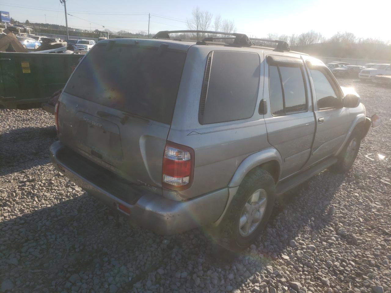 Photo 4 from auction – 2001 NISSAN PATHFINDER with VIN JN8DR09Y91W579217