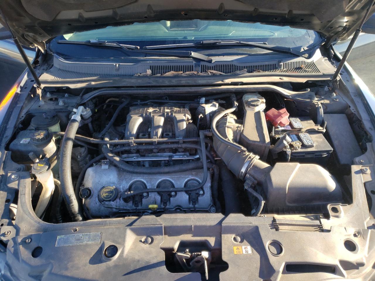 Photo 7 from auction – 2010 FORD TAURUS SE with VIN 1FAHP2DW2AG135682