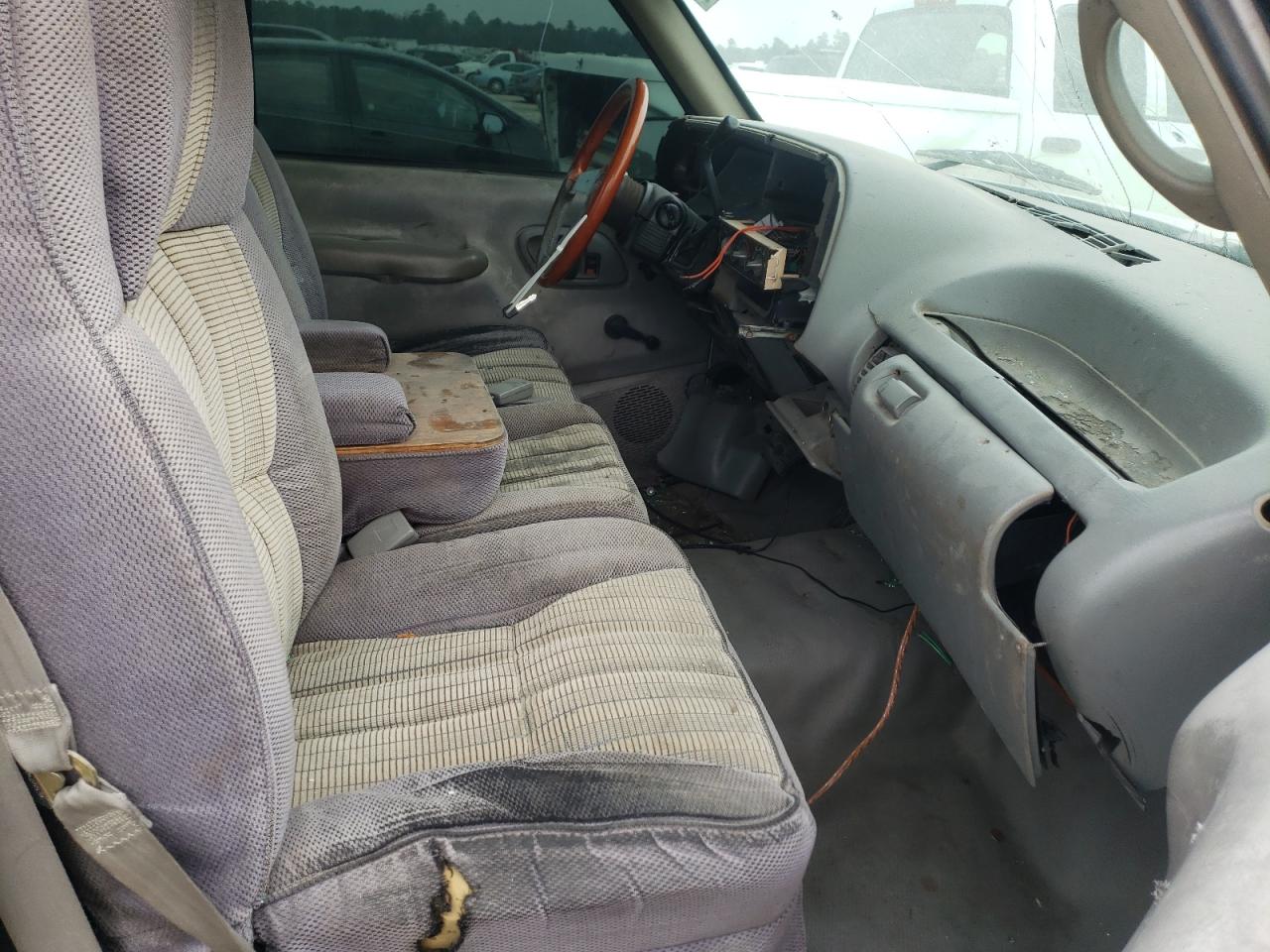 Photo 5 from auction – 1995 GMC SIERRA C15 with VIN 1GTEC14H3SZ543201