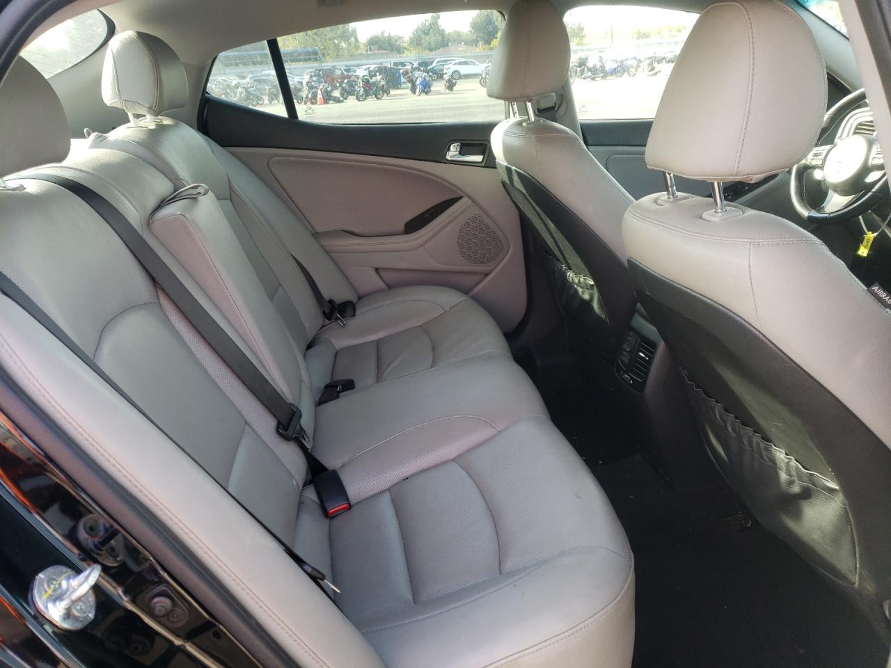 Foto 6 de la subasta – 2015 KIA OPTIMA EX con VIN 5XXGN4A79FG420950