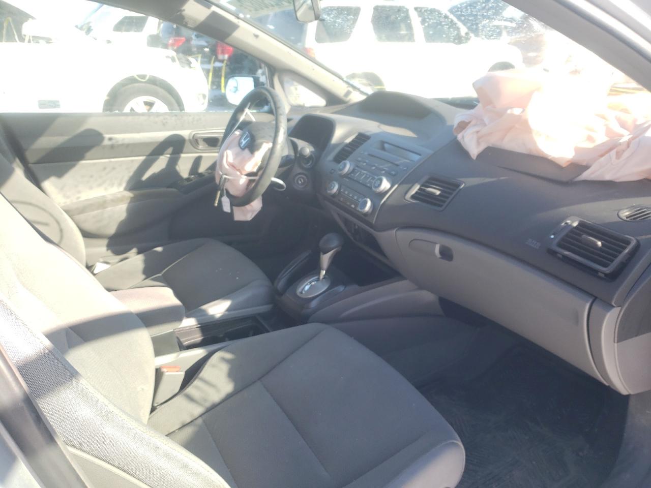 Photo 5 from auction – 2007 HONDA CIVIC DX with VIN 2HGFA16337H007286