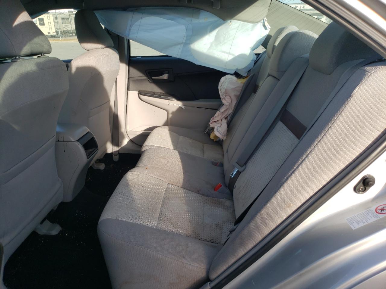 Photo 6 from auction – 2014 TOYOTA CAMRY L with VIN 4T4BF1FK0ER406917