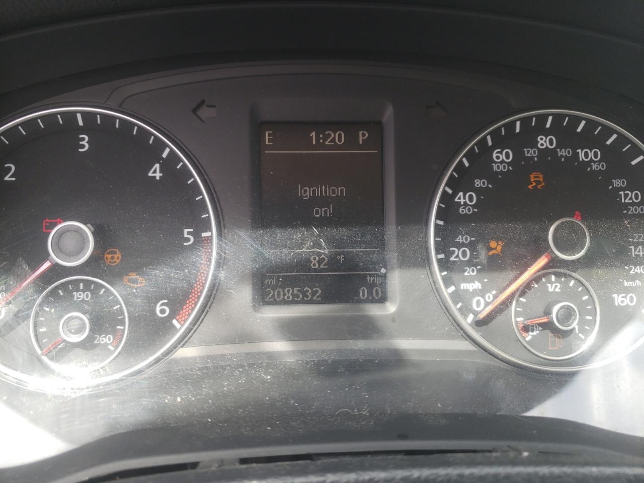 Photo 8 from auction – 2013 VOLKSWAGEN PASSAT SEL with VIN 1VWCN7A37DC150396