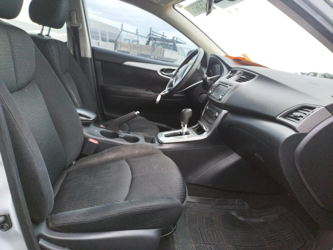 Photo 5 from auction – 2014 NISSAN SENTRA S with VIN 3N1AB7AP2EY278692