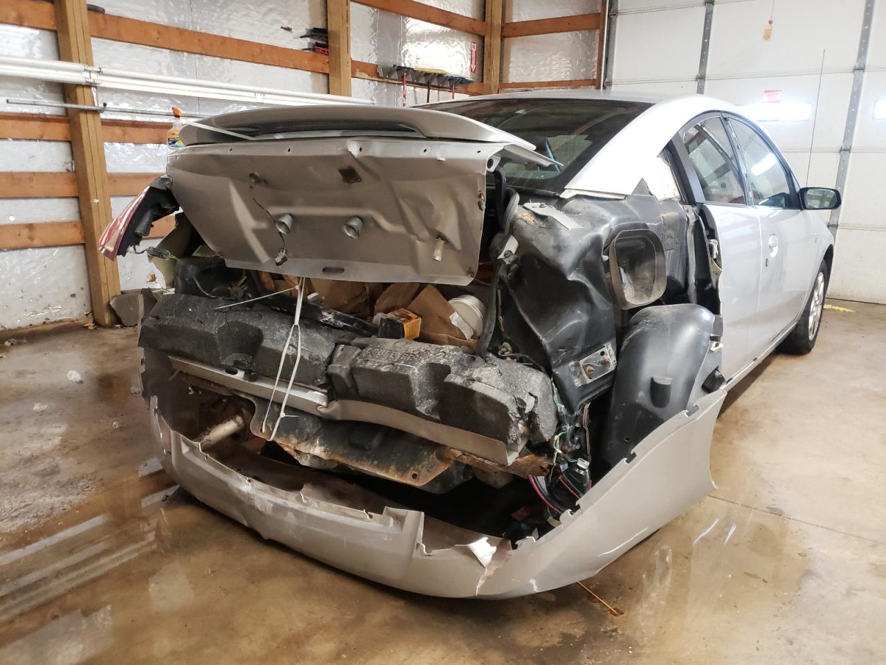Photo 4 from auction – 2004 SATURN ION LEVEL with VIN 1G8AN12F64Z165351