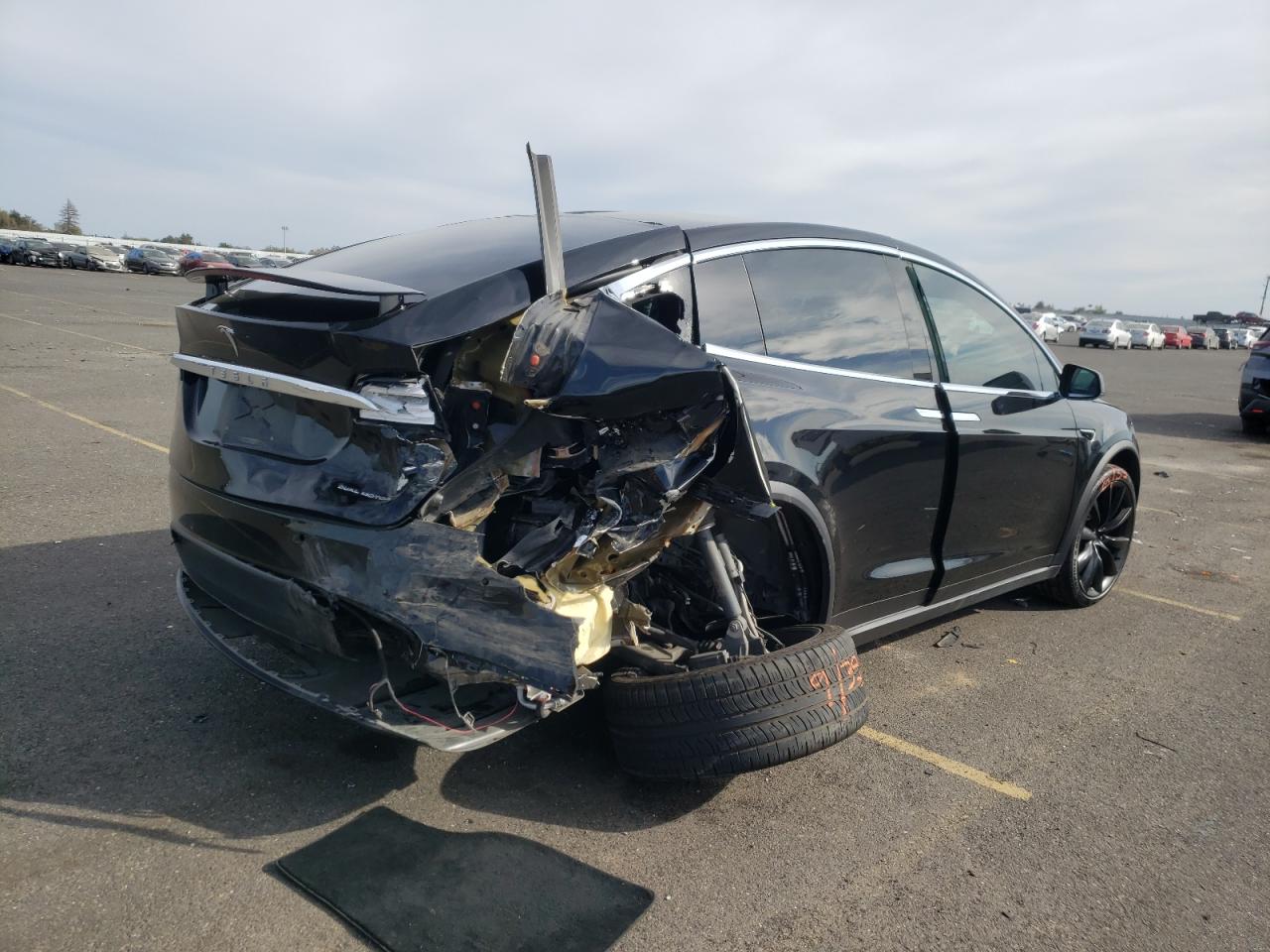 Photo 4 from auction – 2019 TESLA MODEL X with VIN 5YJXCBE22KF210390