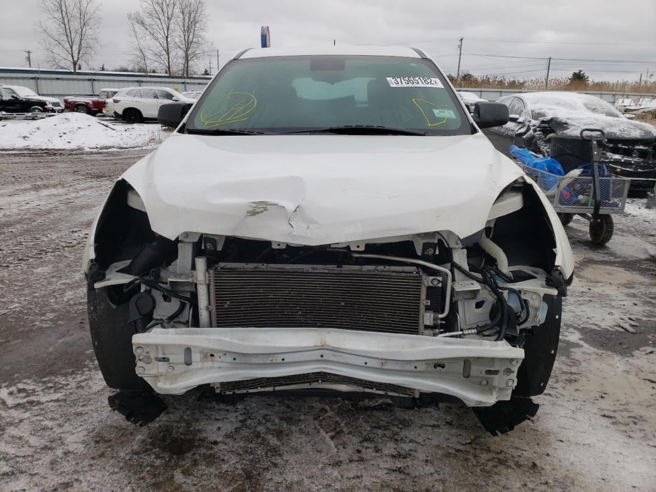 Photo 9 from auction – 2015 CHEVROLET EQUINOX LS with VIN 1GNALAEK8FZ144614