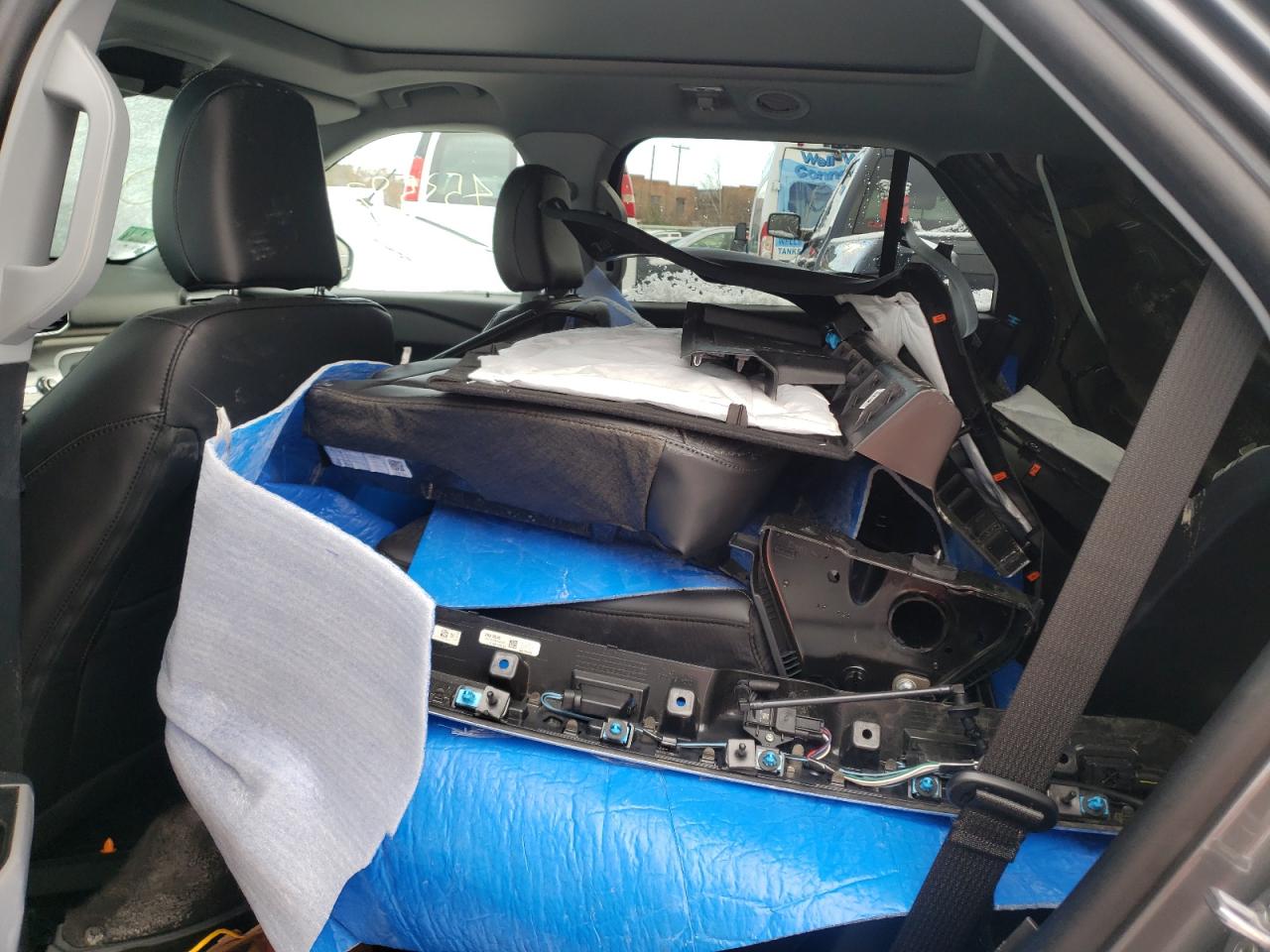 Photo 6 from auction – 2021 FORD EXPLORER X with VIN 1FMSK8DH5MGC03699