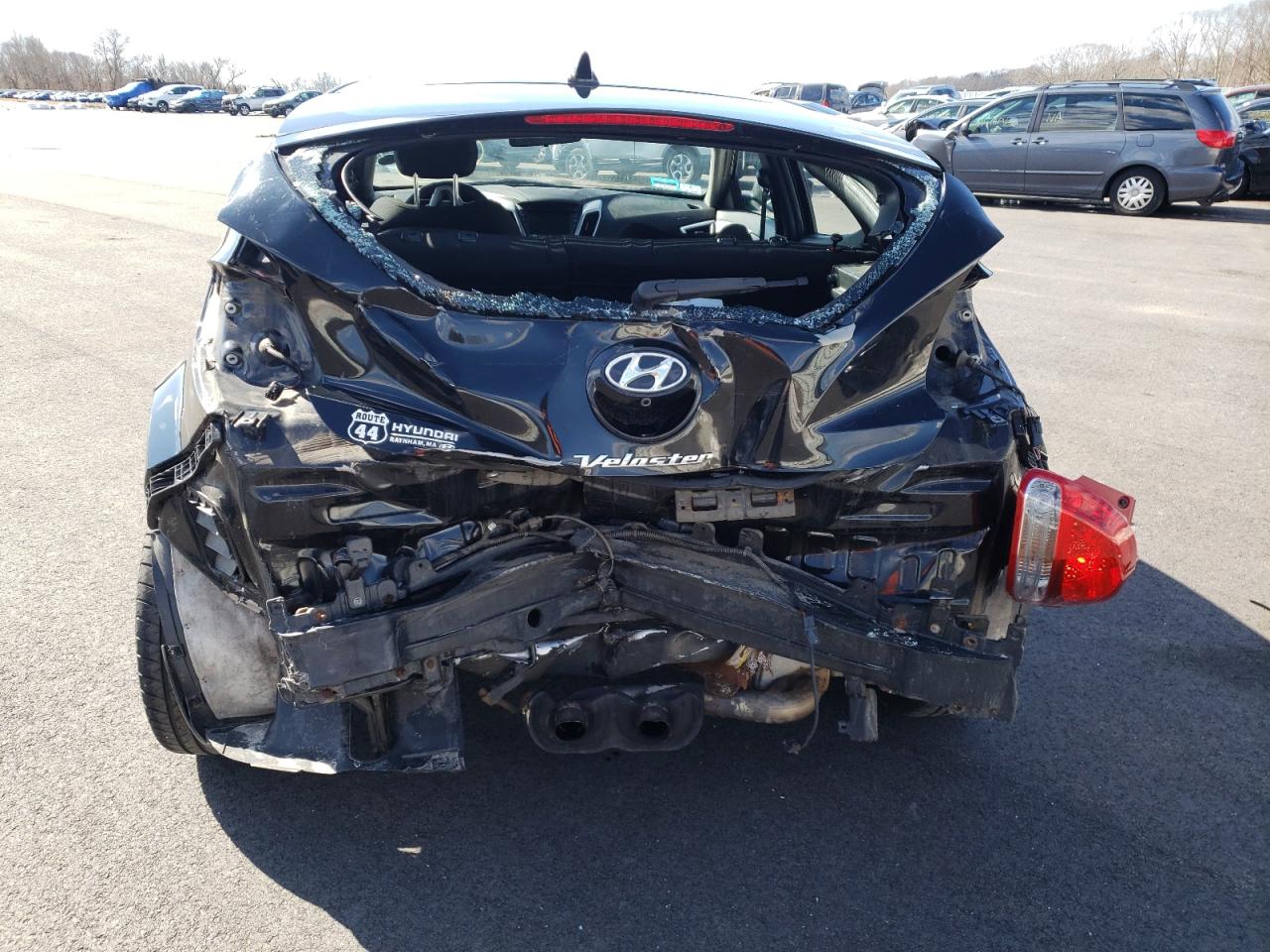Photo 9 from auction – 2016 HYUNDAI VELOSTER with VIN KMHTC6AD1GU290045