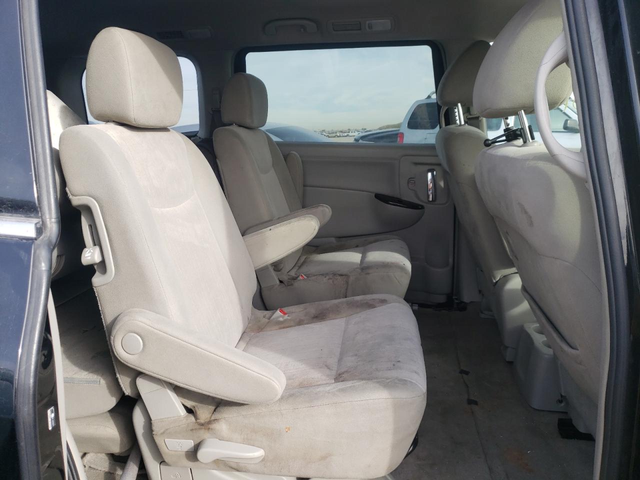 Photo 6 from auction – 2012 NISSAN QUEST S with VIN JN8AE2KP1C9043813