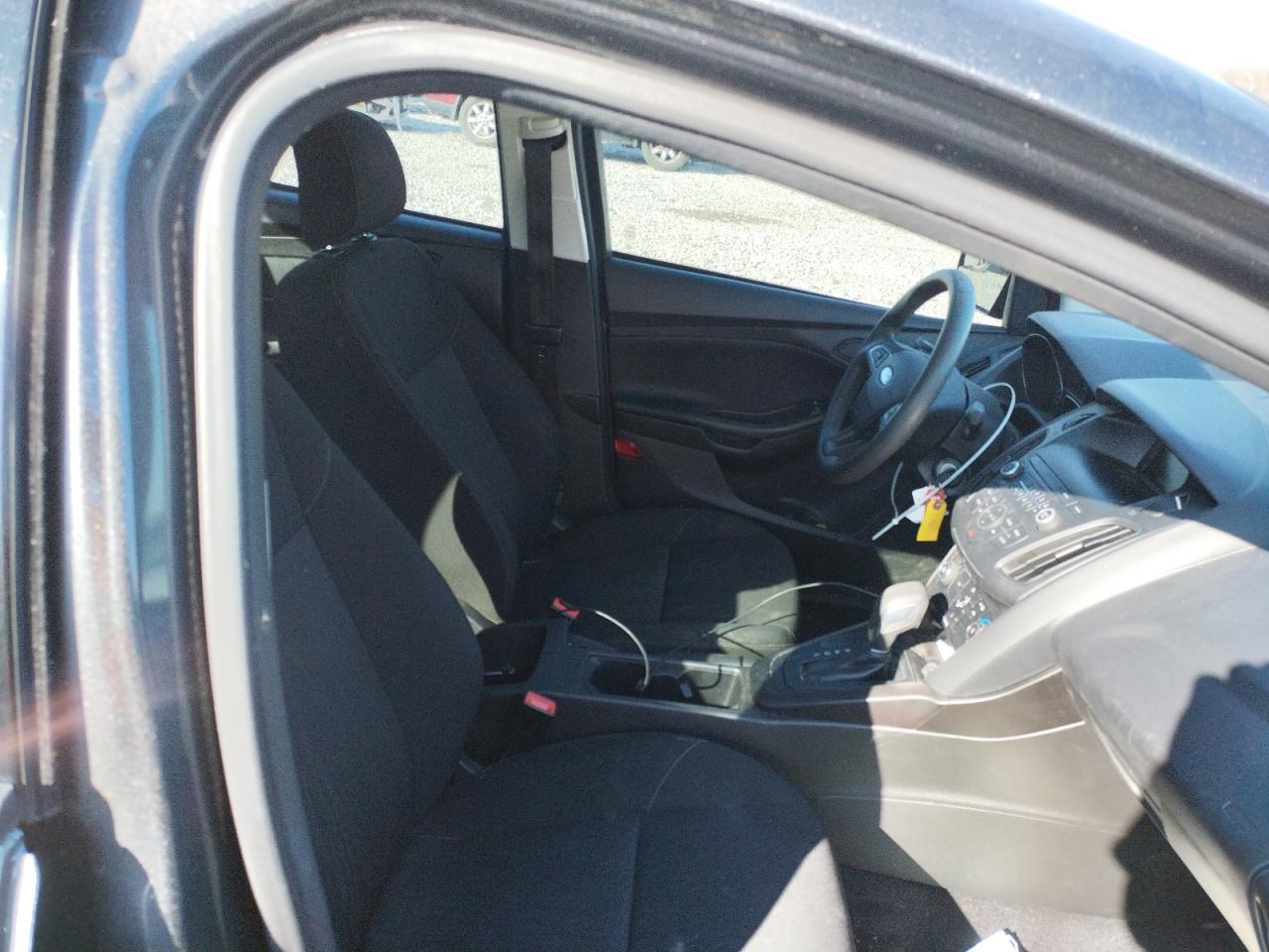 Photo 5 from auction – 2018 FORD FOCUS S with VIN 1FADP3E25JL214786