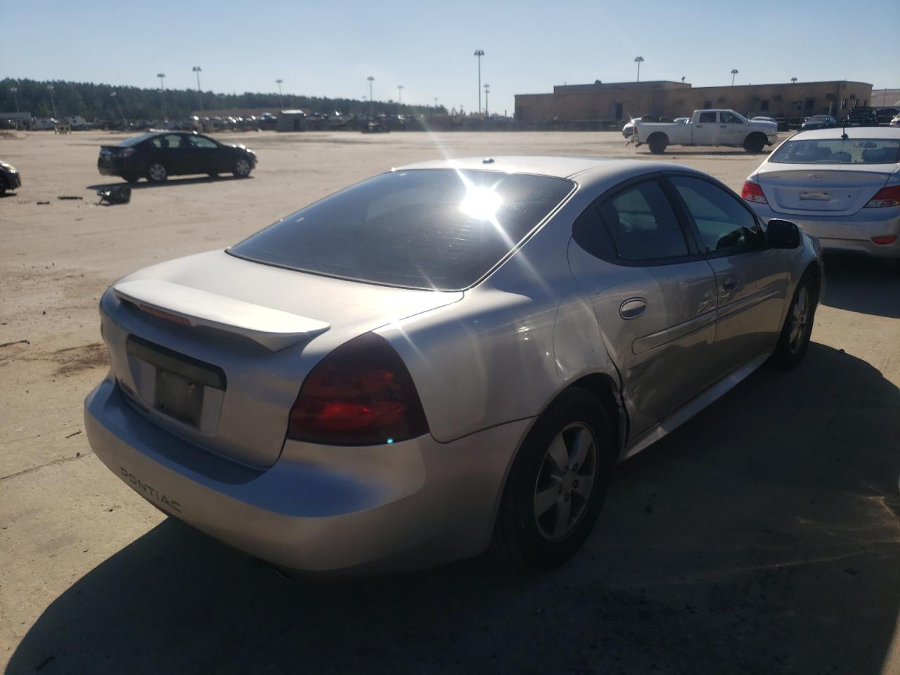 Photo 4 from auction – 2007 PONTIAC GRAND PRIX with VIN 2G2WP552071204491