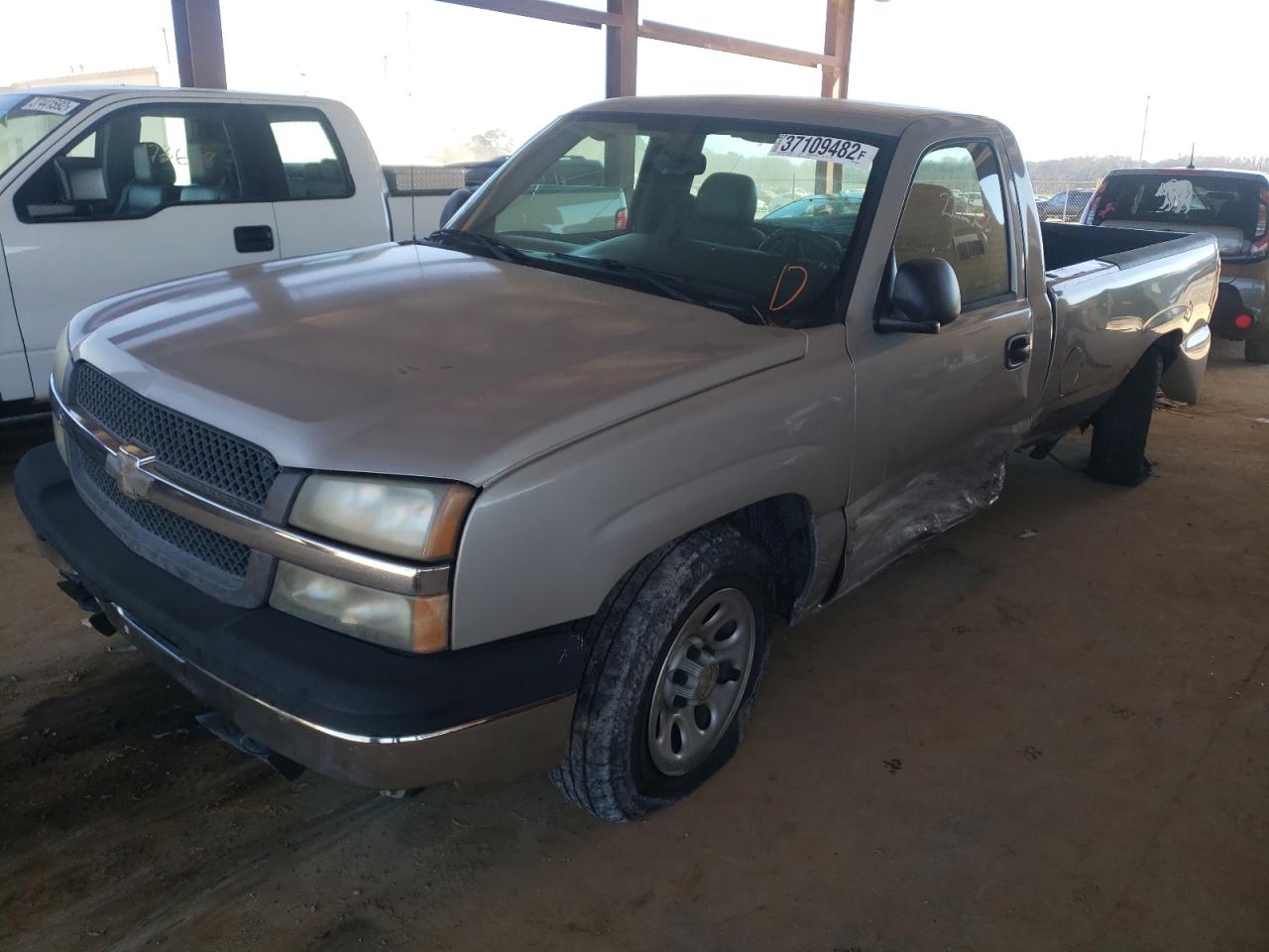 Photo 2 from auction – 2005 CHEVROLET SILVERADO with VIN 1GCEC14X45Z162825